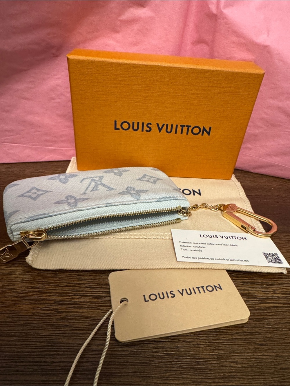Louis Vuitton Key Pouch - Picture 4 of 7
